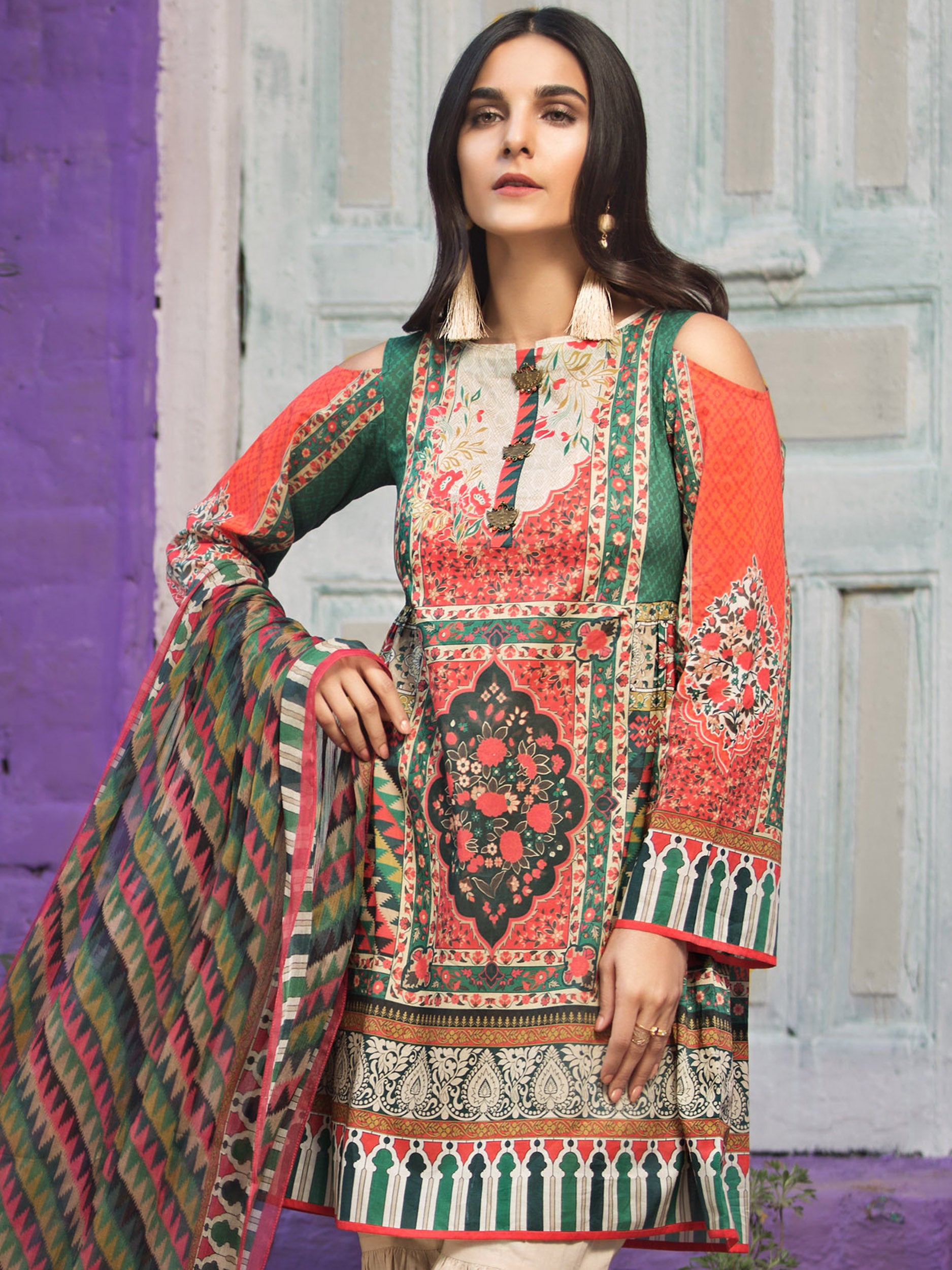 Limelight Pakistani 2 Piece Lawn Suits Design 2019 2019 Lawn Designs