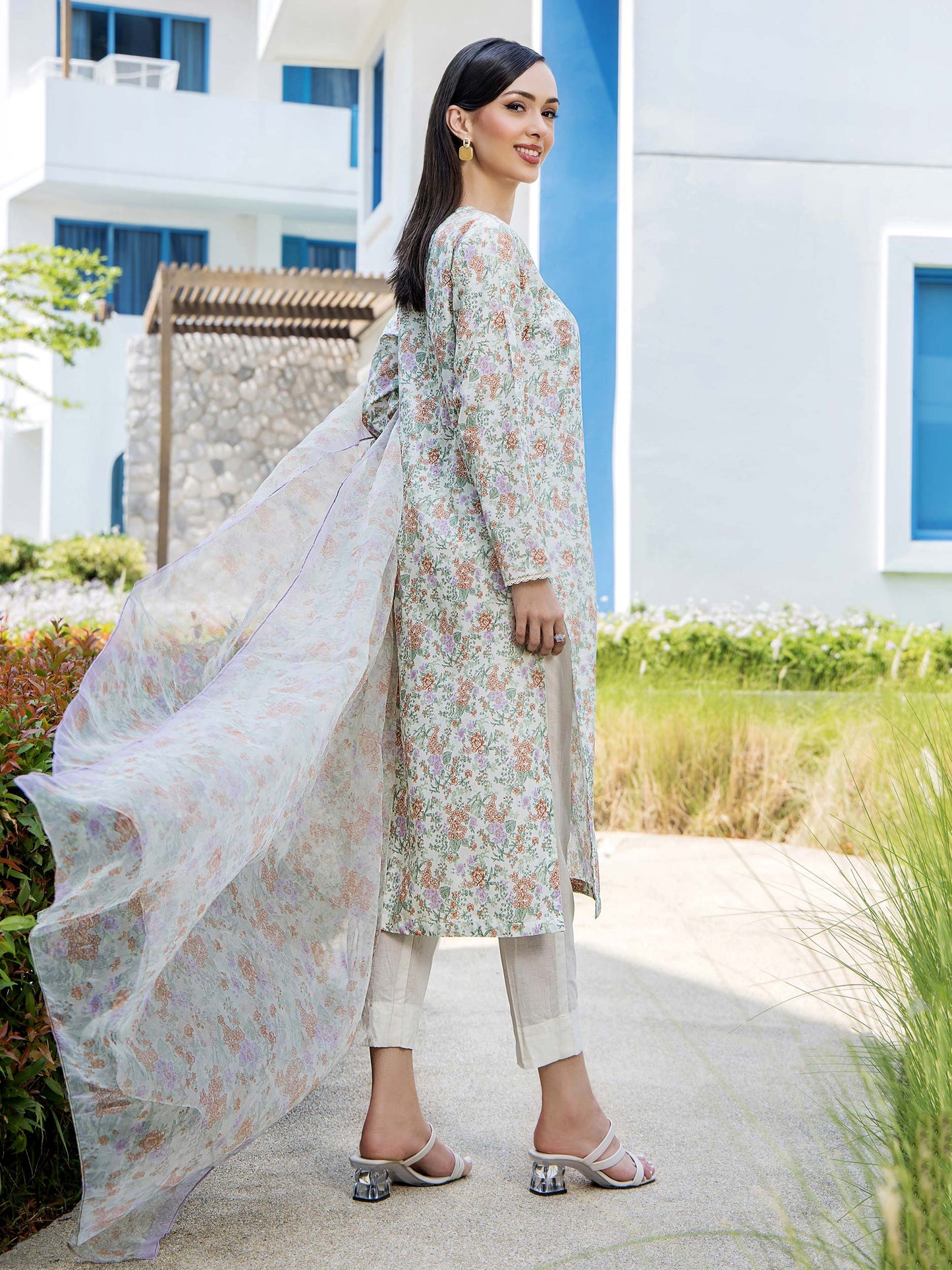 2 Piece Lawn Suit-Embroidered (Unstitched)