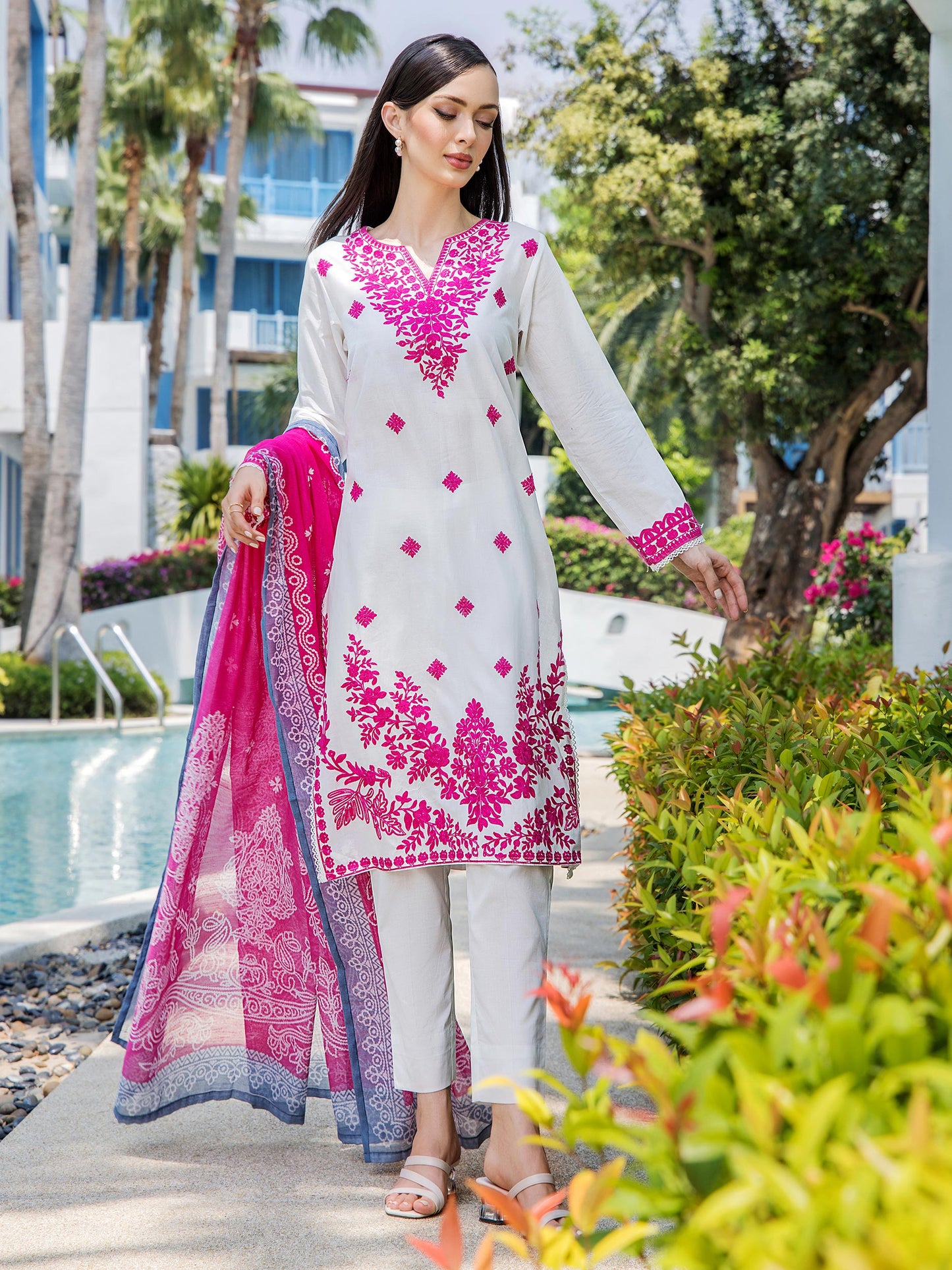 3 Piece Lawn Suit-Embroidered (Unstitched)