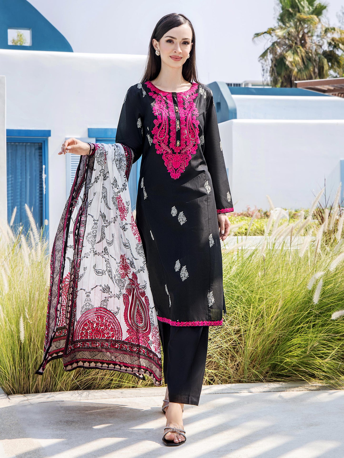 2 Piece Lawn Suit-Embroidered (Unstitched)