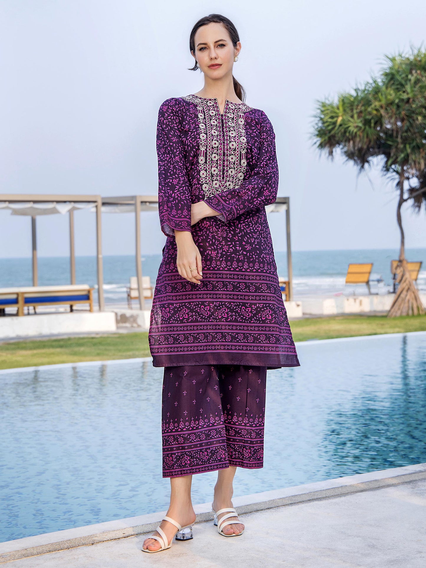 2 Piece Lawn Suit-Embroidered (Unstitched)