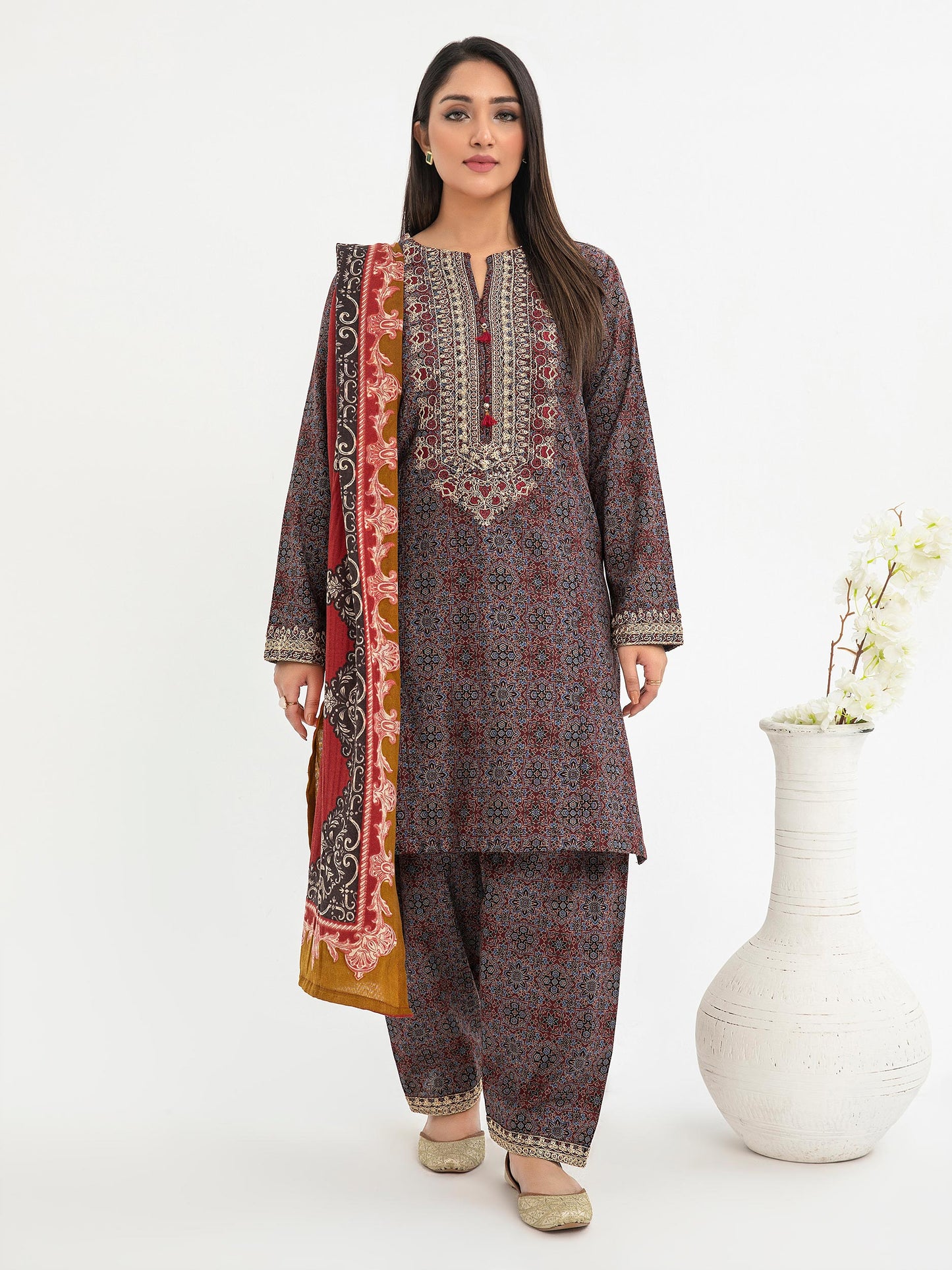 3 Piece Karandi Suit-Embroidered (Pret)