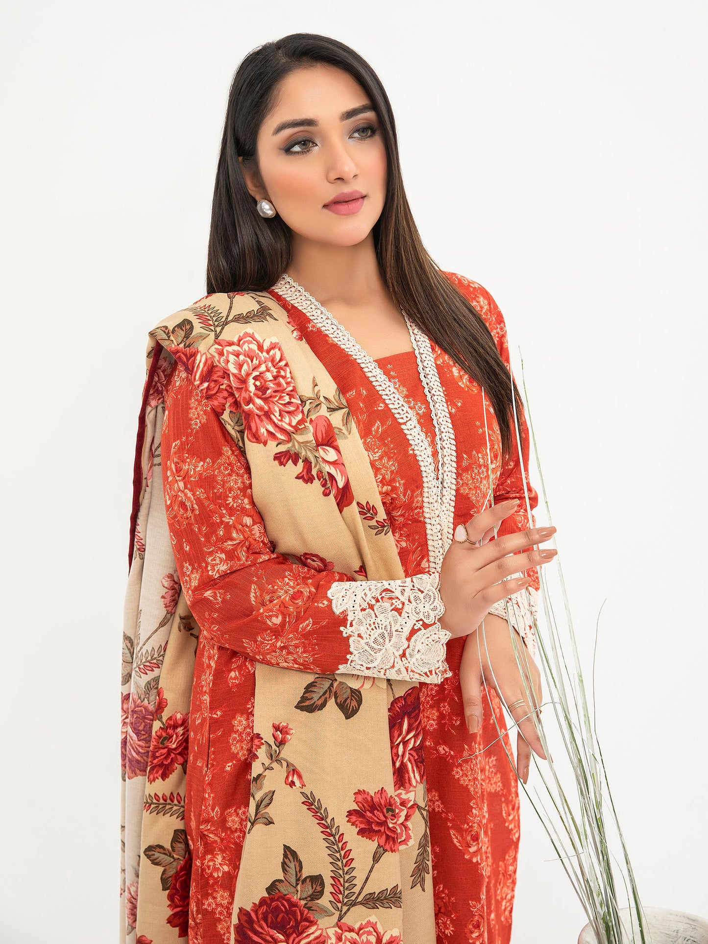 2 Piece khaddar Suit-Embroidered(Pret)