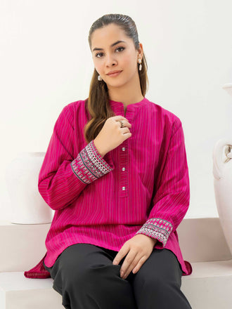 yarn-dyed-kurti-embroidered-(pret)