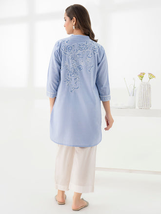 yarn-dyed-kurti-embroidered-(pret)