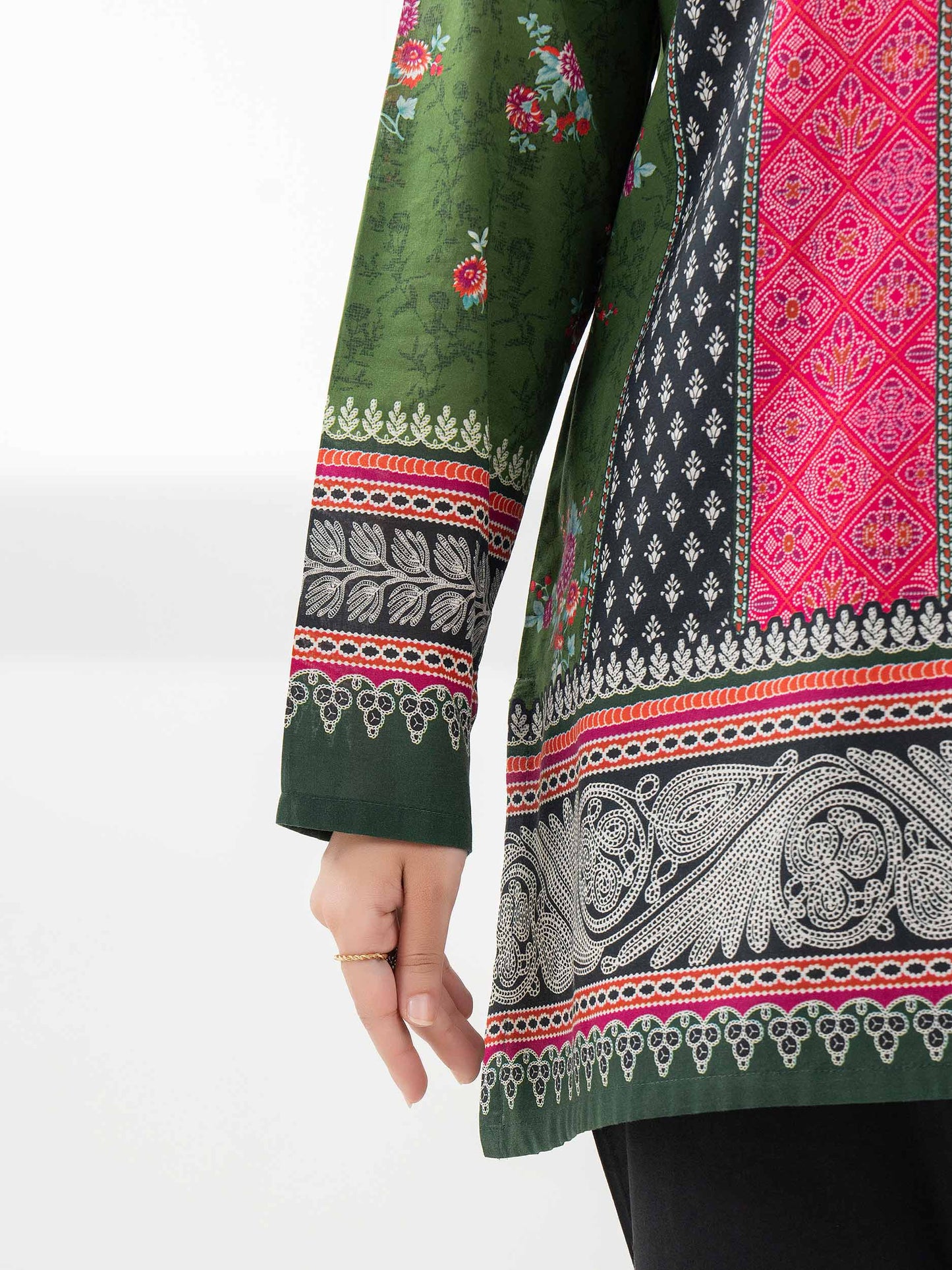 Cambric Kurti-Embroidered (Pret)