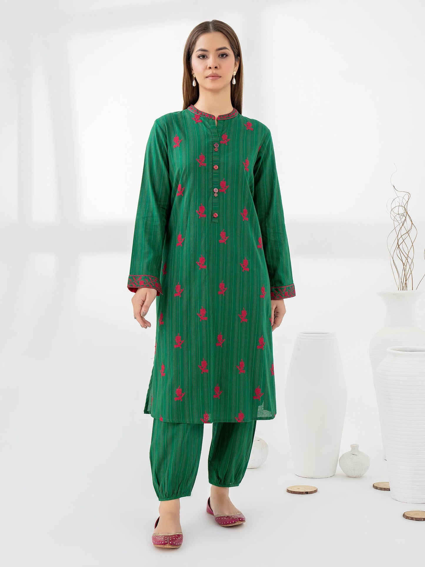 2 Piece Khaddar Suit-Embroidered (Pret)