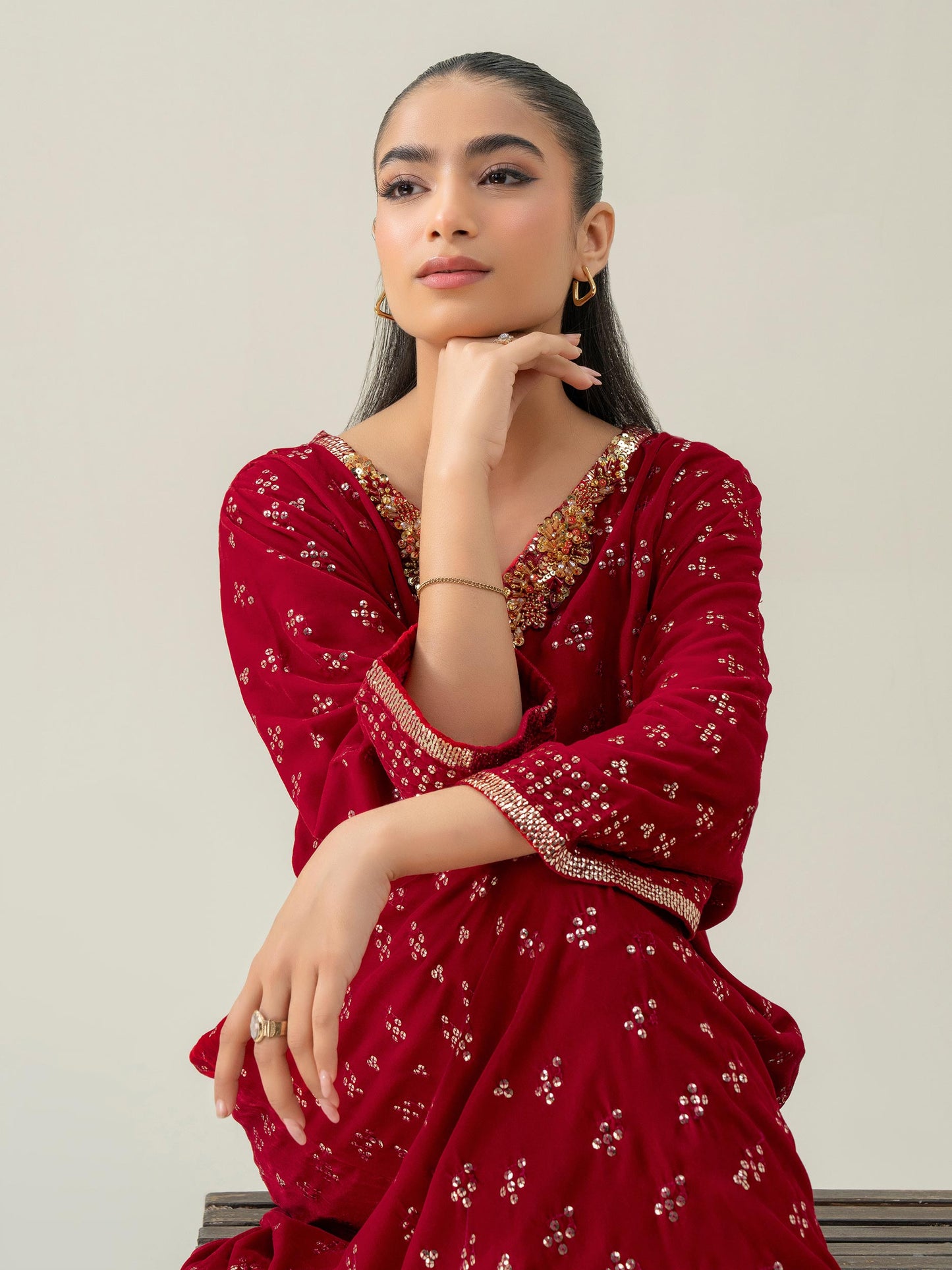 Velvet Kaftan-Embroidered (Pret)