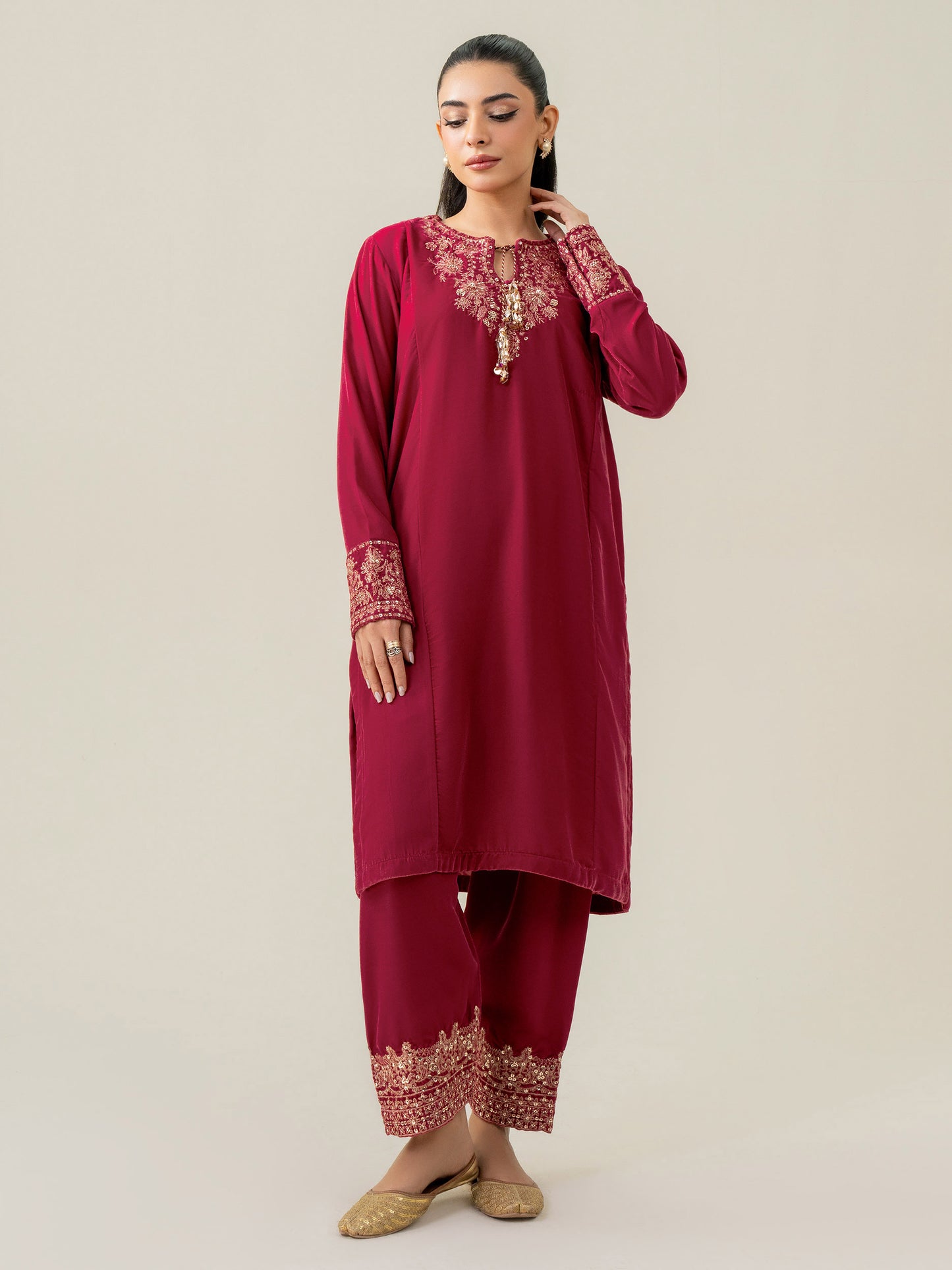 2 Piece Velvet Suit-Embroidered (Pret)