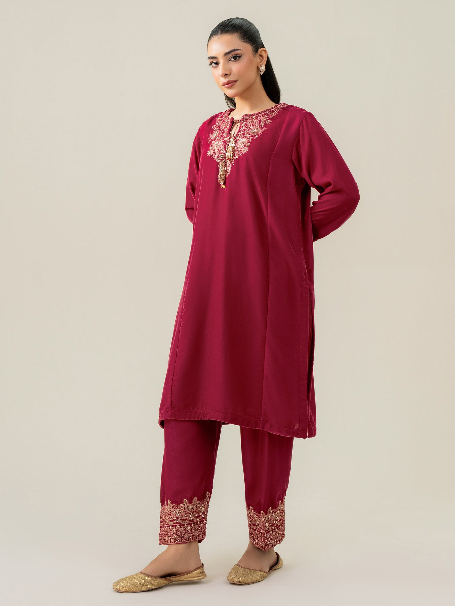 2 Piece Velvet Suit-Embroidered (Pret)