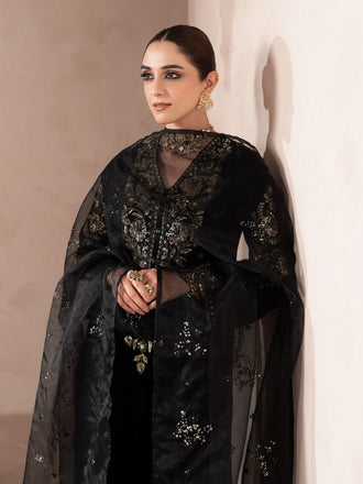 3-piece-velvet-suit-embroidered-(pret)