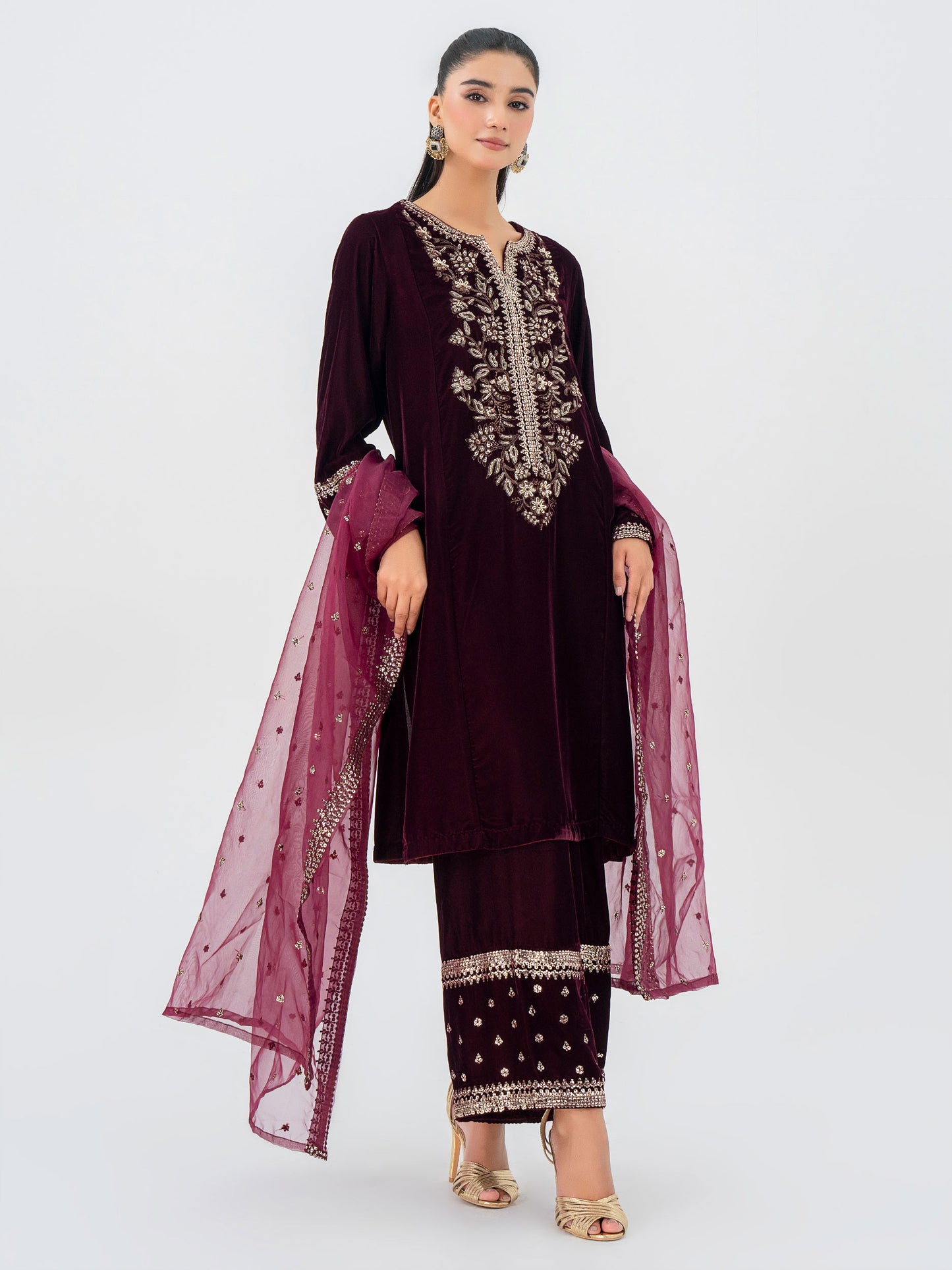 3 Piece Velvet Suit-Embroidered (Pret)