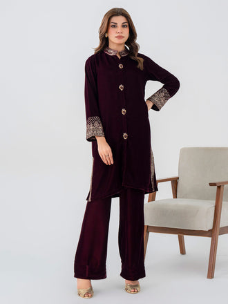 2-piece-velvet-suit-embroidered-(pret)