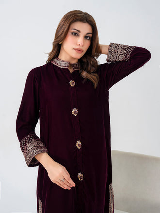 2-piece-velvet-suit-embroidered-(pret)