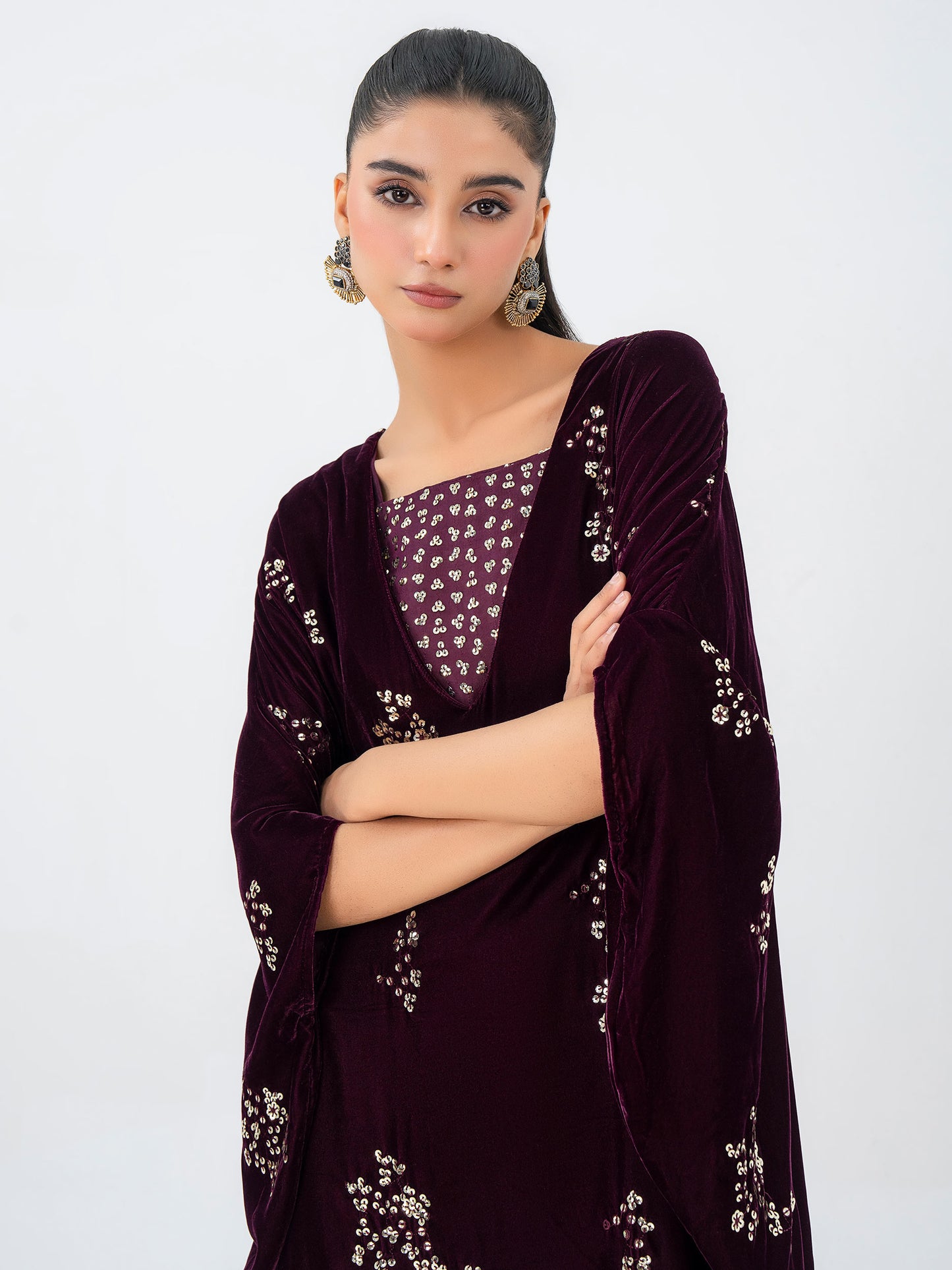 Velvet Kaftan-Embroidered (Pret)