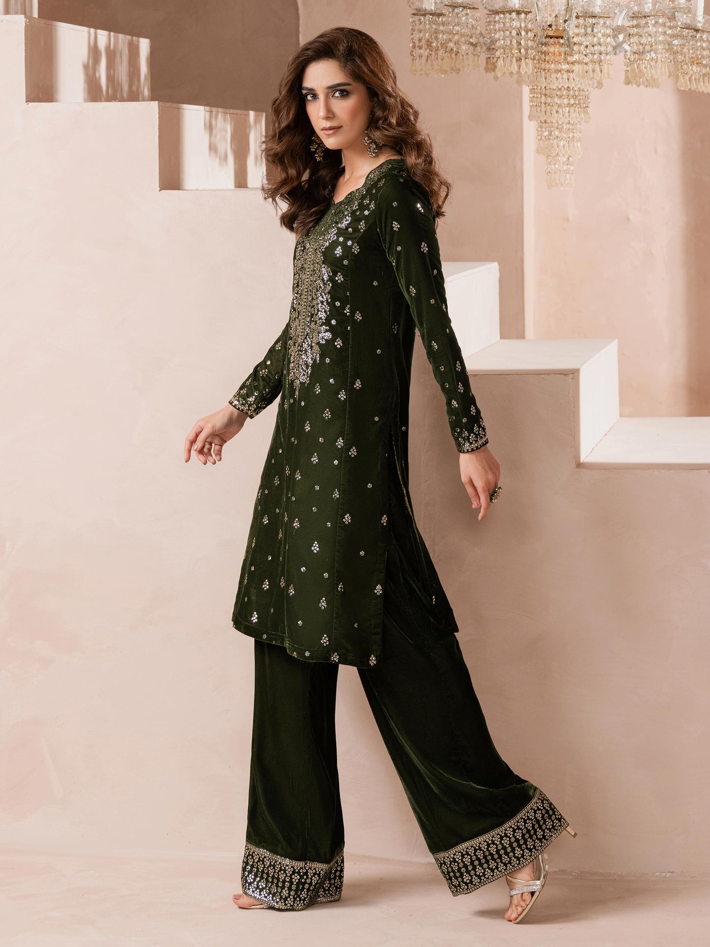 2 Piece Velvet Suit-Embroidered (Pret)