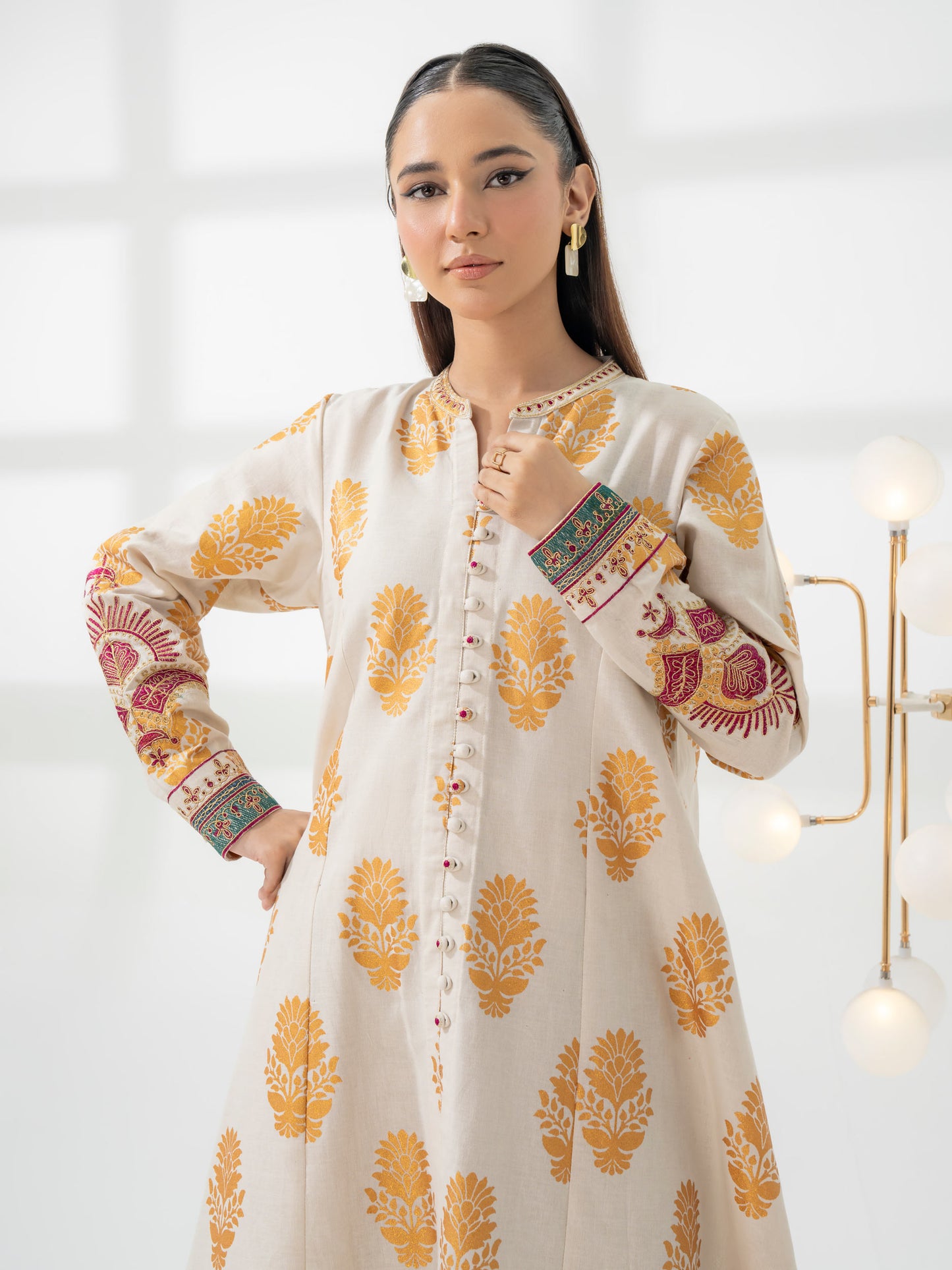 2 Piece Khaddar Suit-Embroidered (Pret)