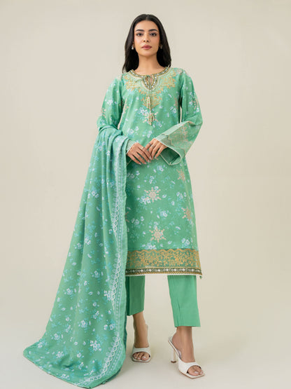 3 Piece Khaddar Suit-Embroidered (Pret)