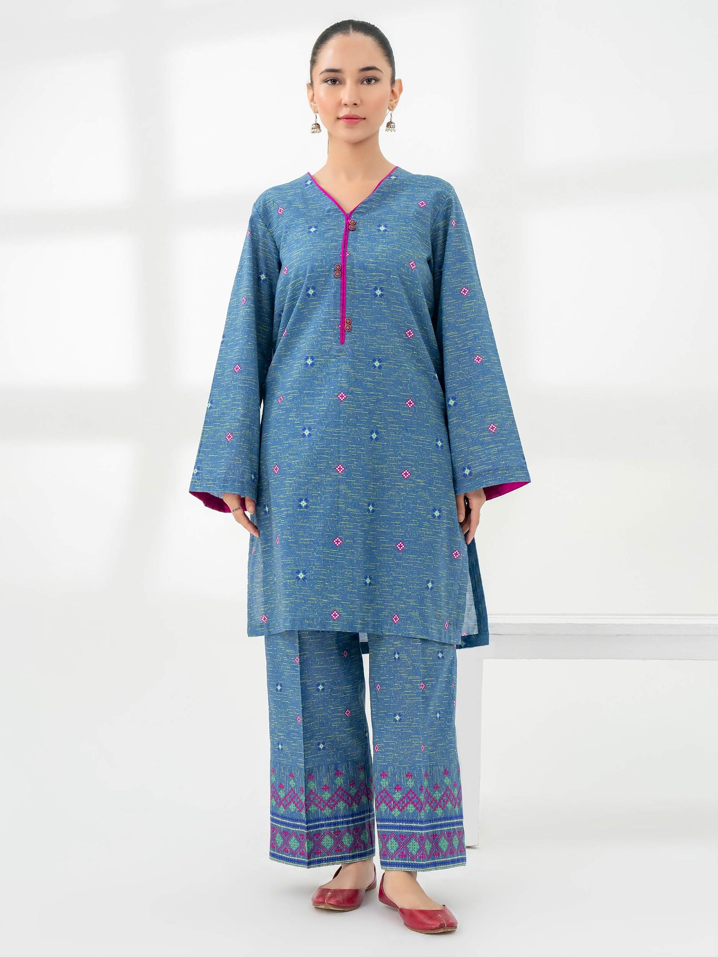 2 Piece Khaddar Suit-Printed (Pret)