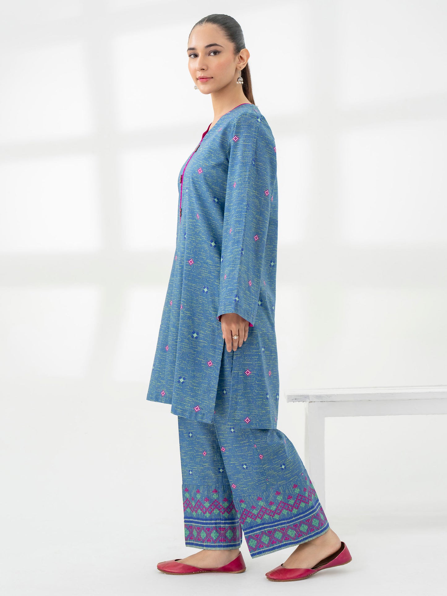 2 Piece Khaddar Suit-Printed (Pret)