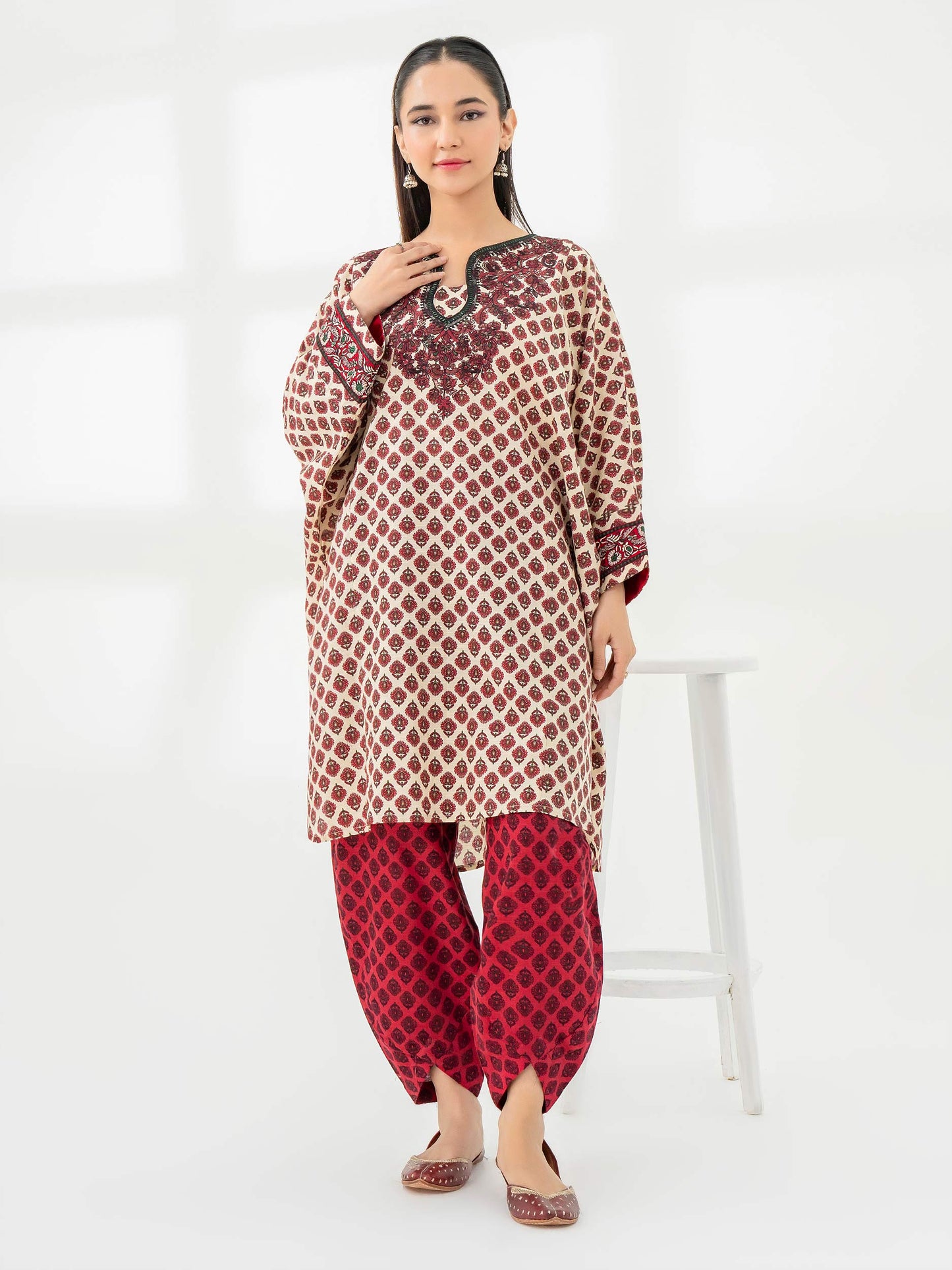 2 Piece Khaddar Suit-Embroidered (Pret)