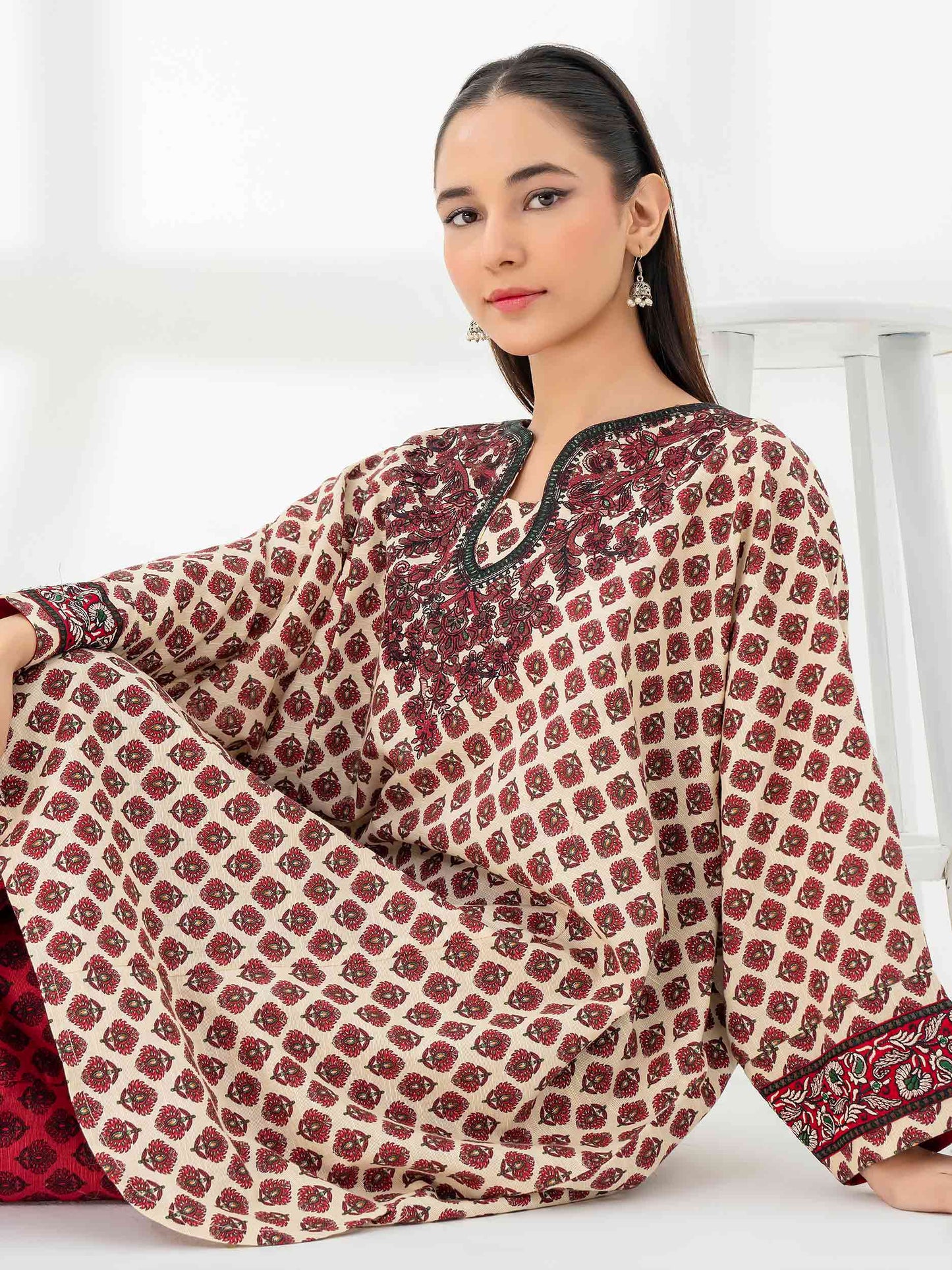 2 Piece Khaddar Suit-Embroidered (Pret)