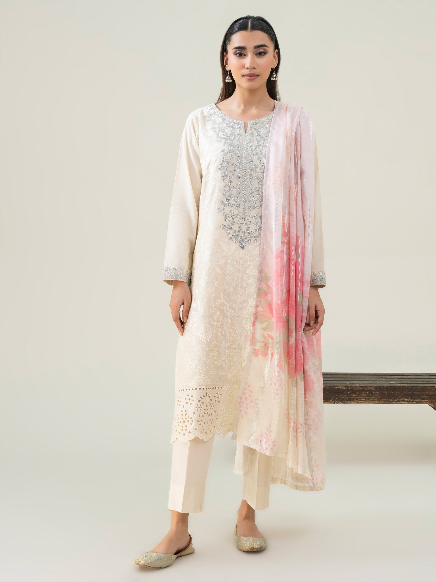 3 Piece Lawn Suit-Embroidered (Pret)