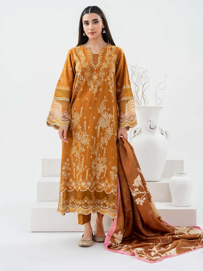 3 Piece Khaddar Suit-Embroidered (Pret)