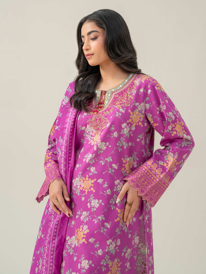 3 Piece Khaddar Suit-Embroidered (Pret)