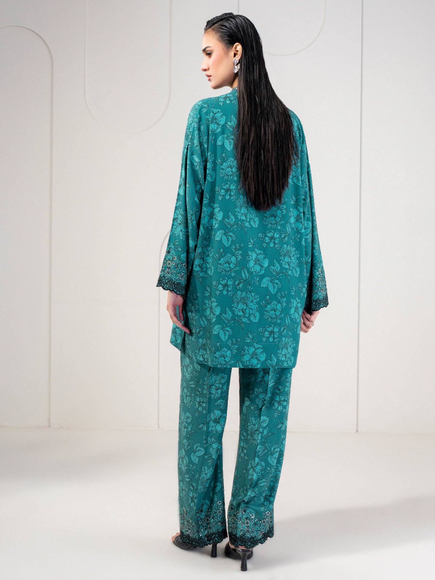 2 Piece Linen Suit-Embroidered (Pret)