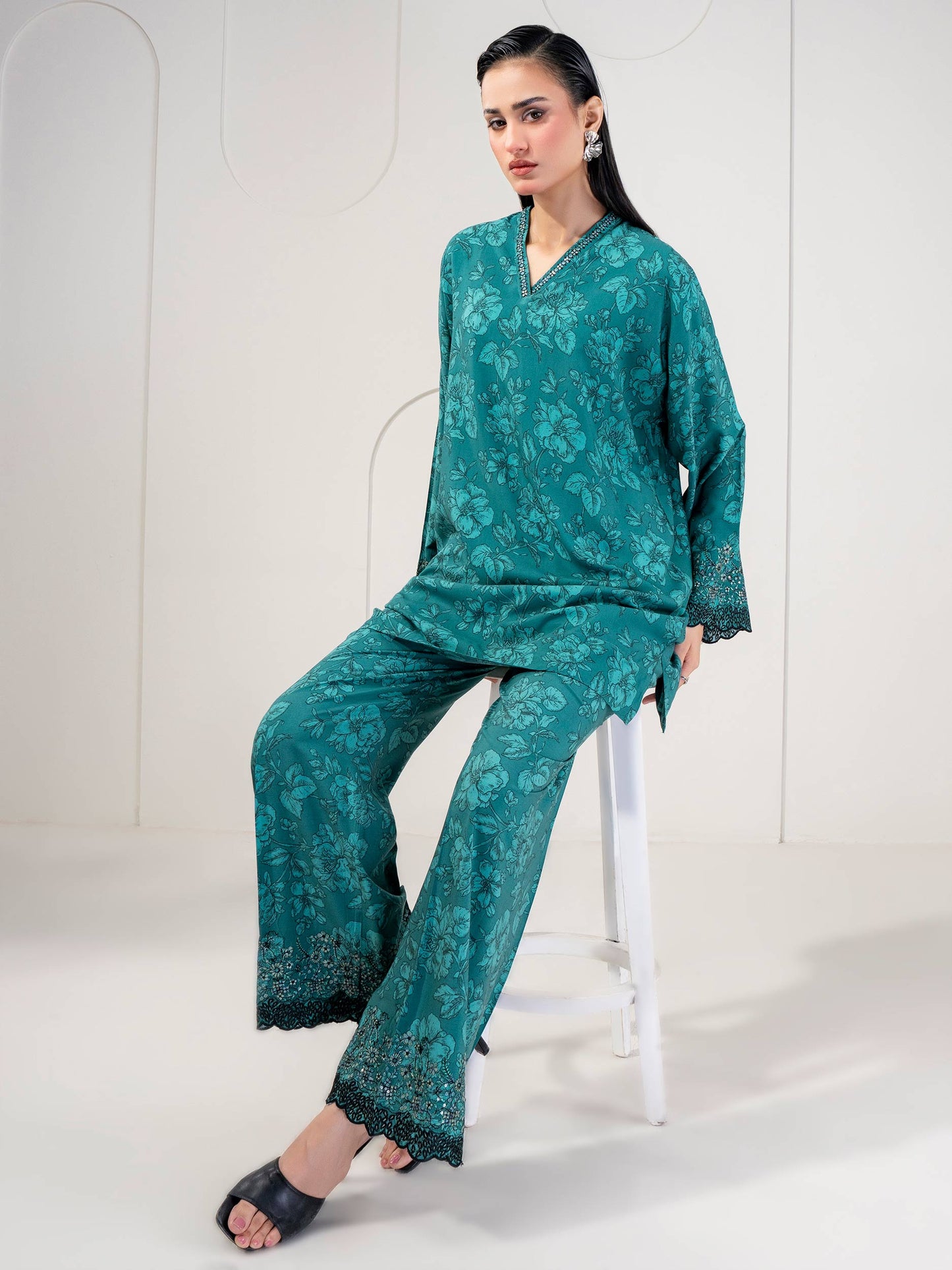 2 Piece Linen Suit-Embroidered (Pret)