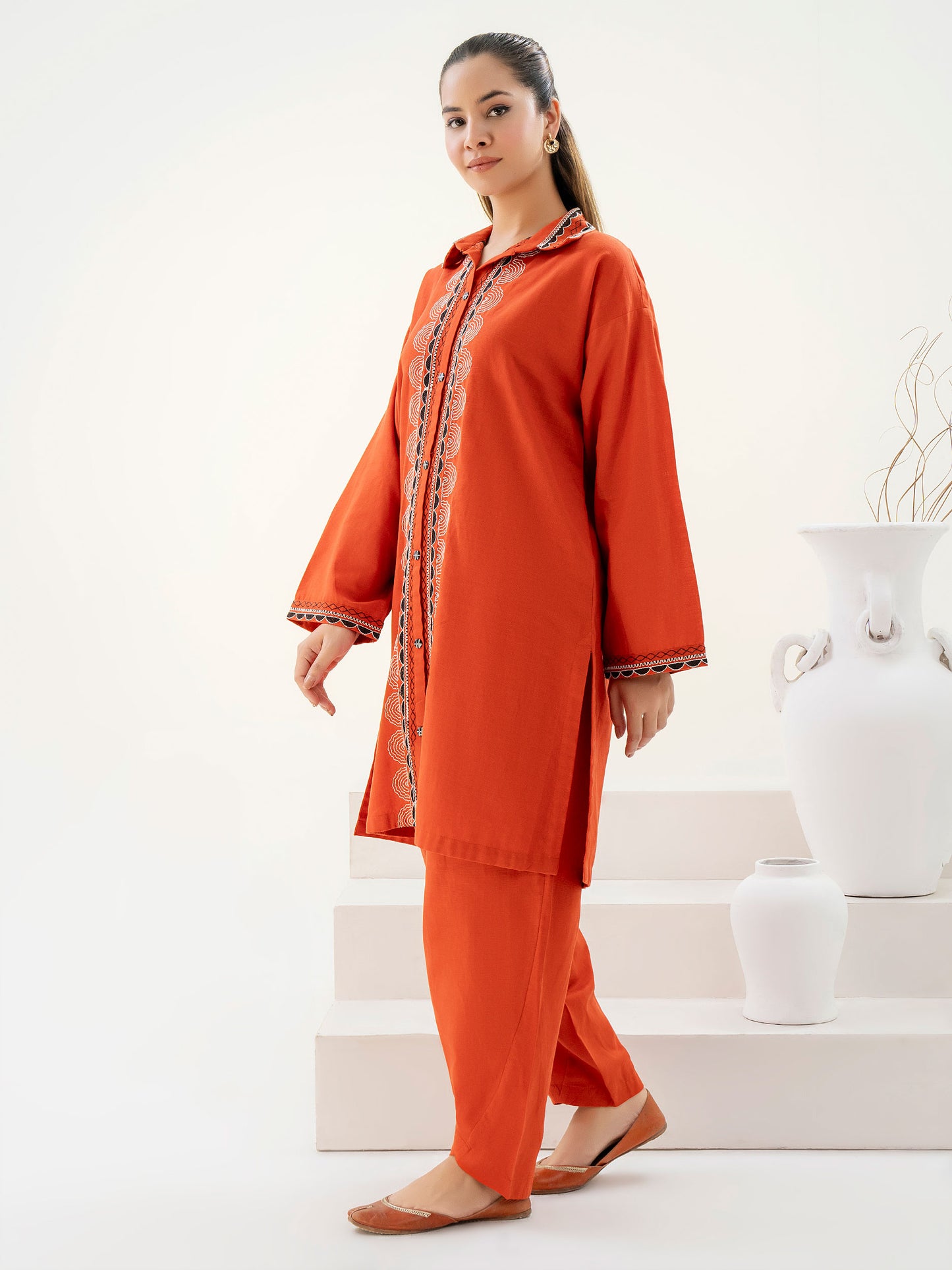 2 Piece Khaddar Suit-Embroidered (Pret)