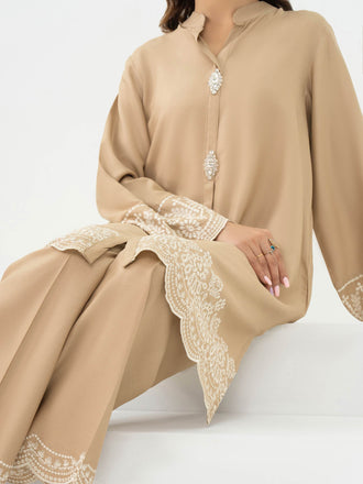 2-piece-crepe-suit-embroidered-(pret)