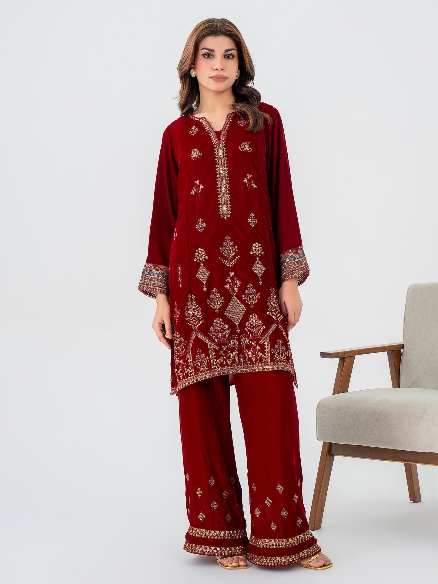 2 Piece Velvet Suit-Embroidered (Pret)