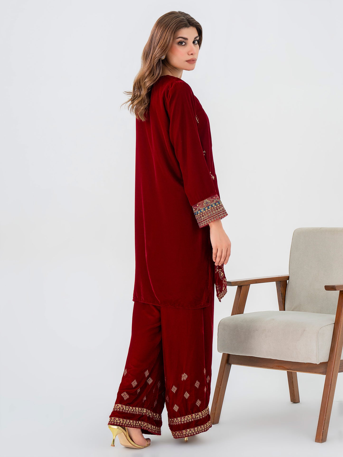 2 Piece Velvet Suit-Embroidered (Pret)