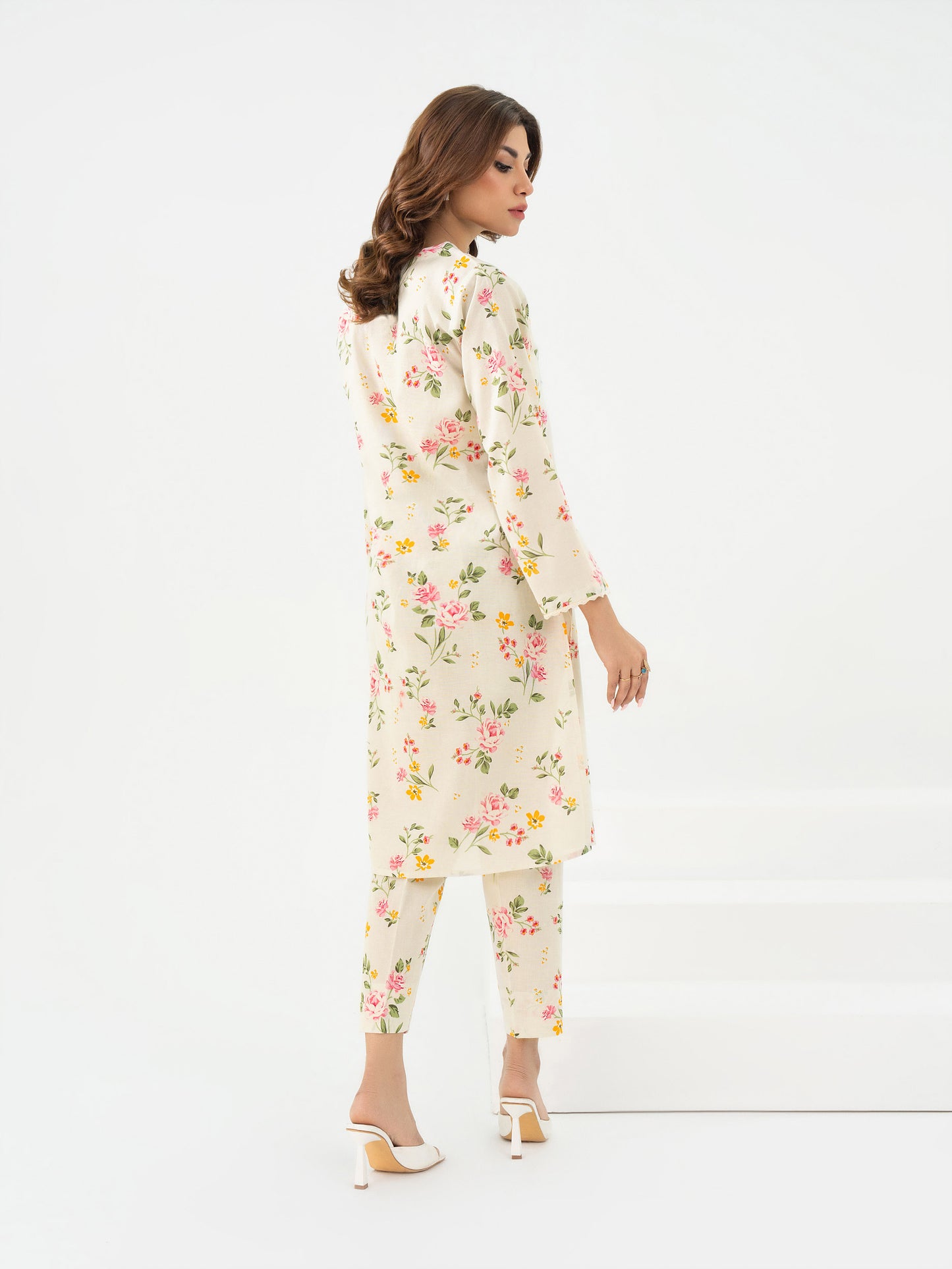 2 Piece Khaddar Suit-Printed (Pret)