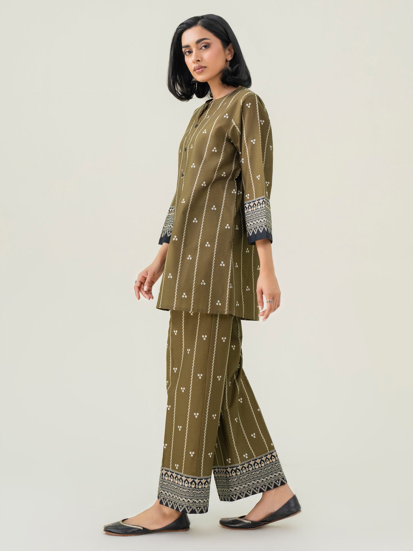 2 Piece Lawn Suit-Printed (Pret)