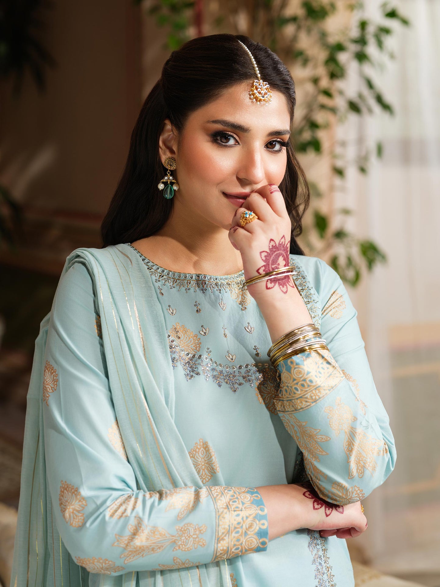 3 Piece Lawn Suit-Embroidered (Pret)