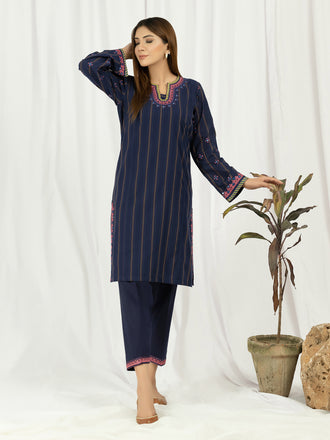 2-piece-yarn-dyed-suit--embroidered-(pret)