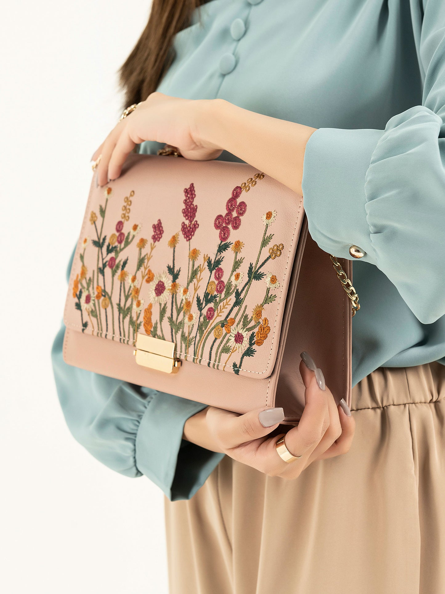 Floral Embroidered Handbag