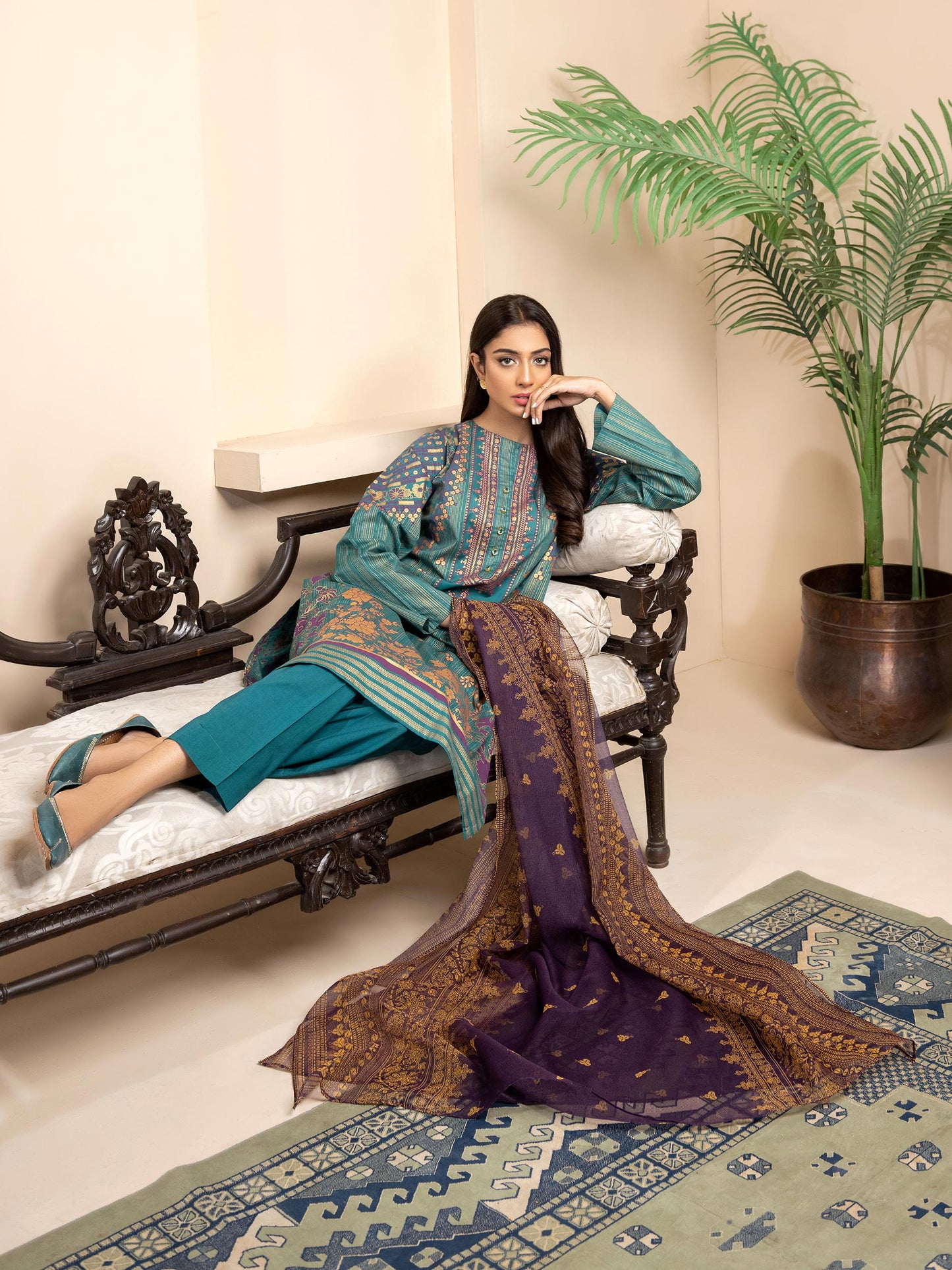 3 Piece Lawn Suit-Gold Paste Print (Unstitched)