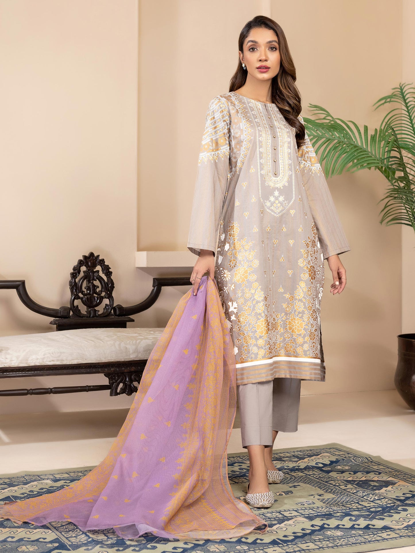 3 Piece Lawn Suit-Gold Paste Print (Unstitched)