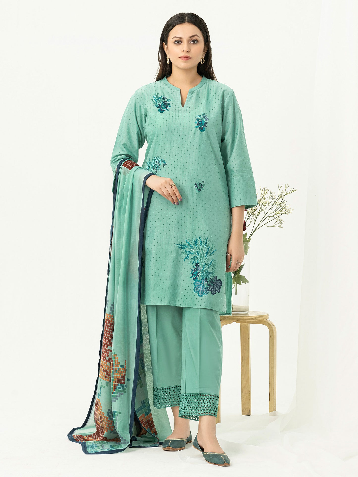 3 Piece Texture Lawn Suit-Embroidered (Pret)