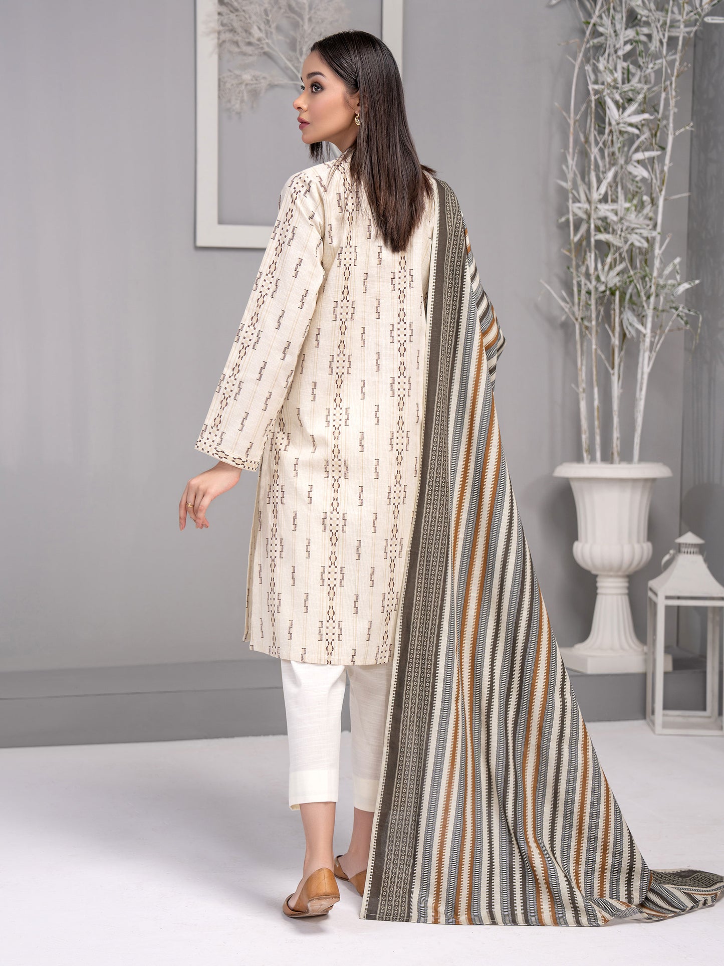 2 Piece Khaddar Suit-Printed(Unstitched)