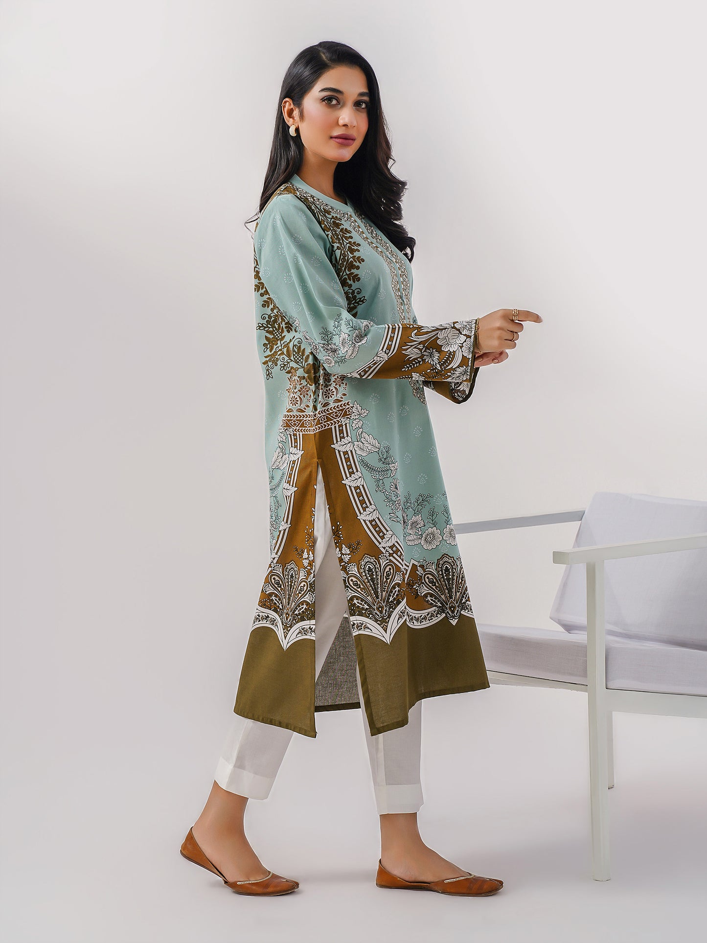 Khaddar Shirt-Embroidered(Pret)