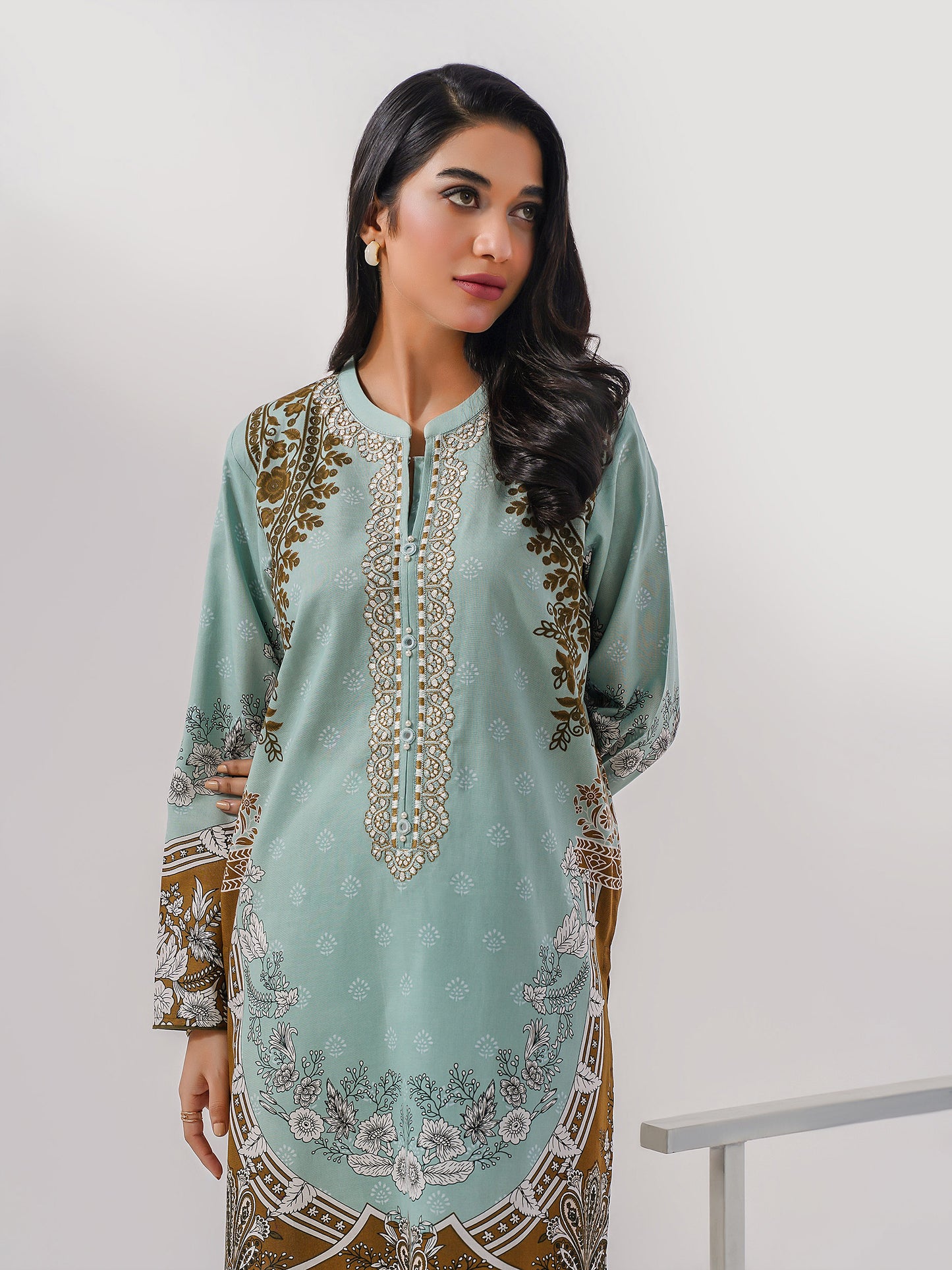 Khaddar Shirt-Embroidered(Pret)