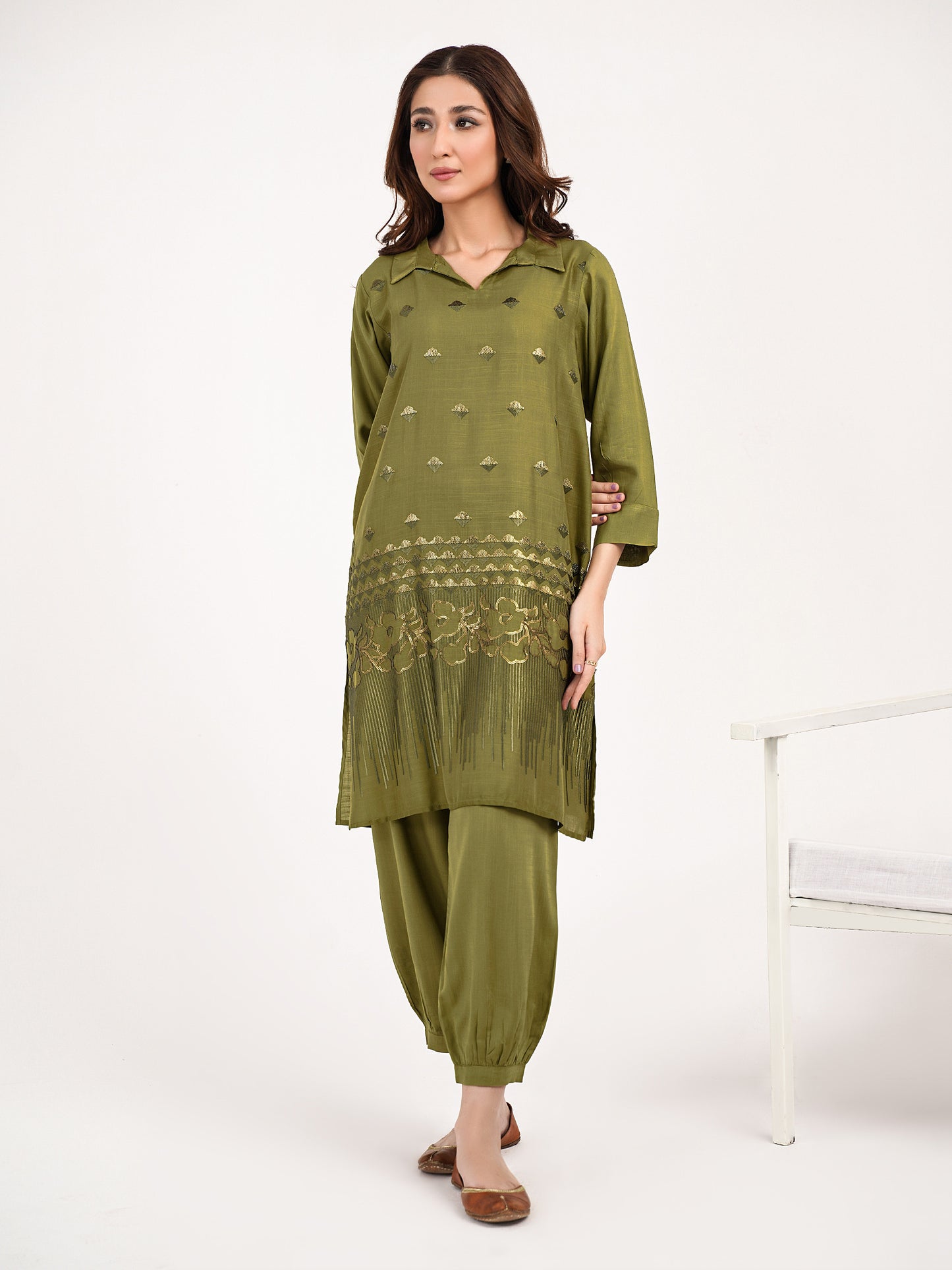 2 Piece Viscose Suit-Embroidered(Pret)