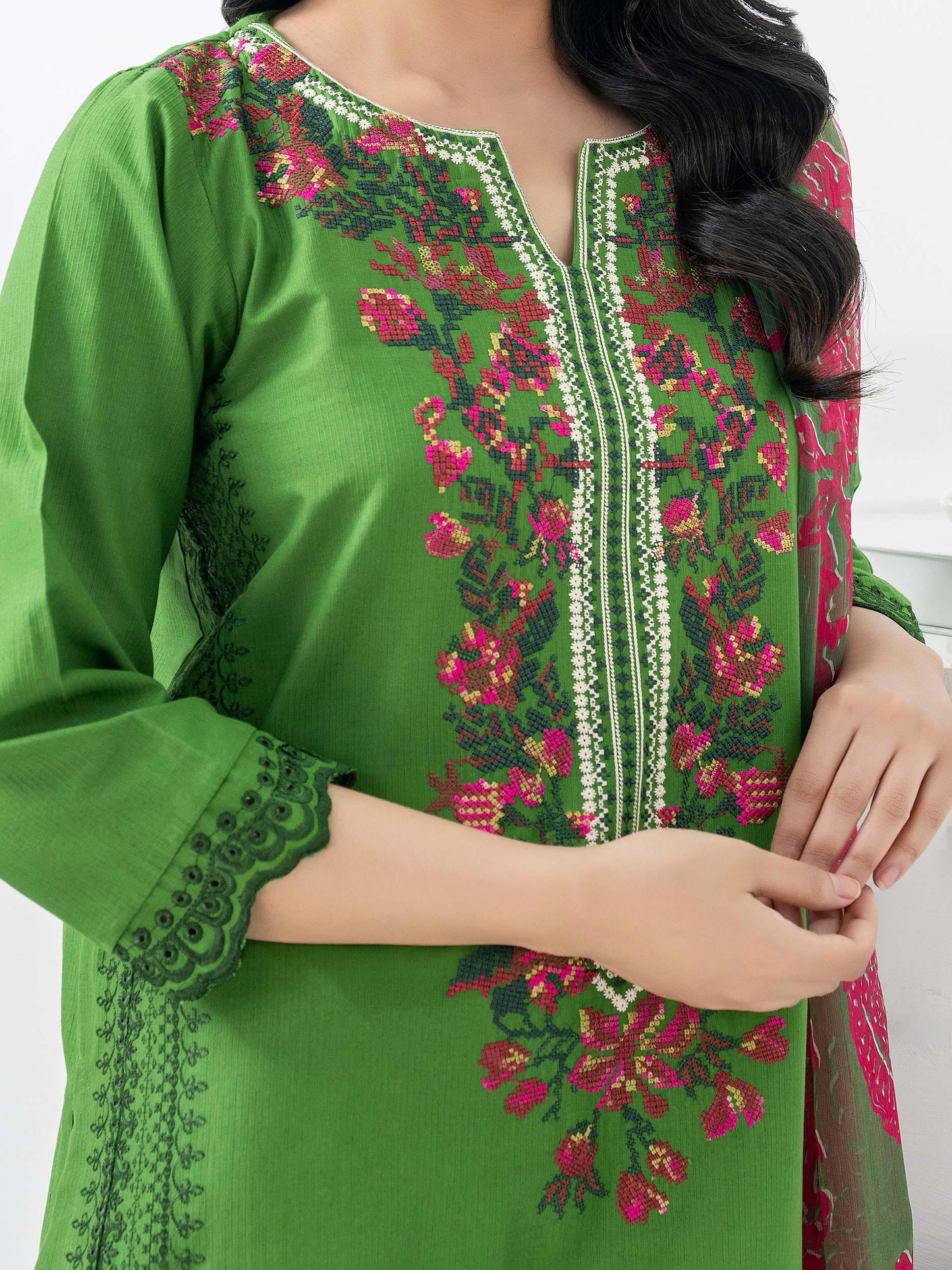 2 Piece Lawn Suit-Embroidered (Pret)