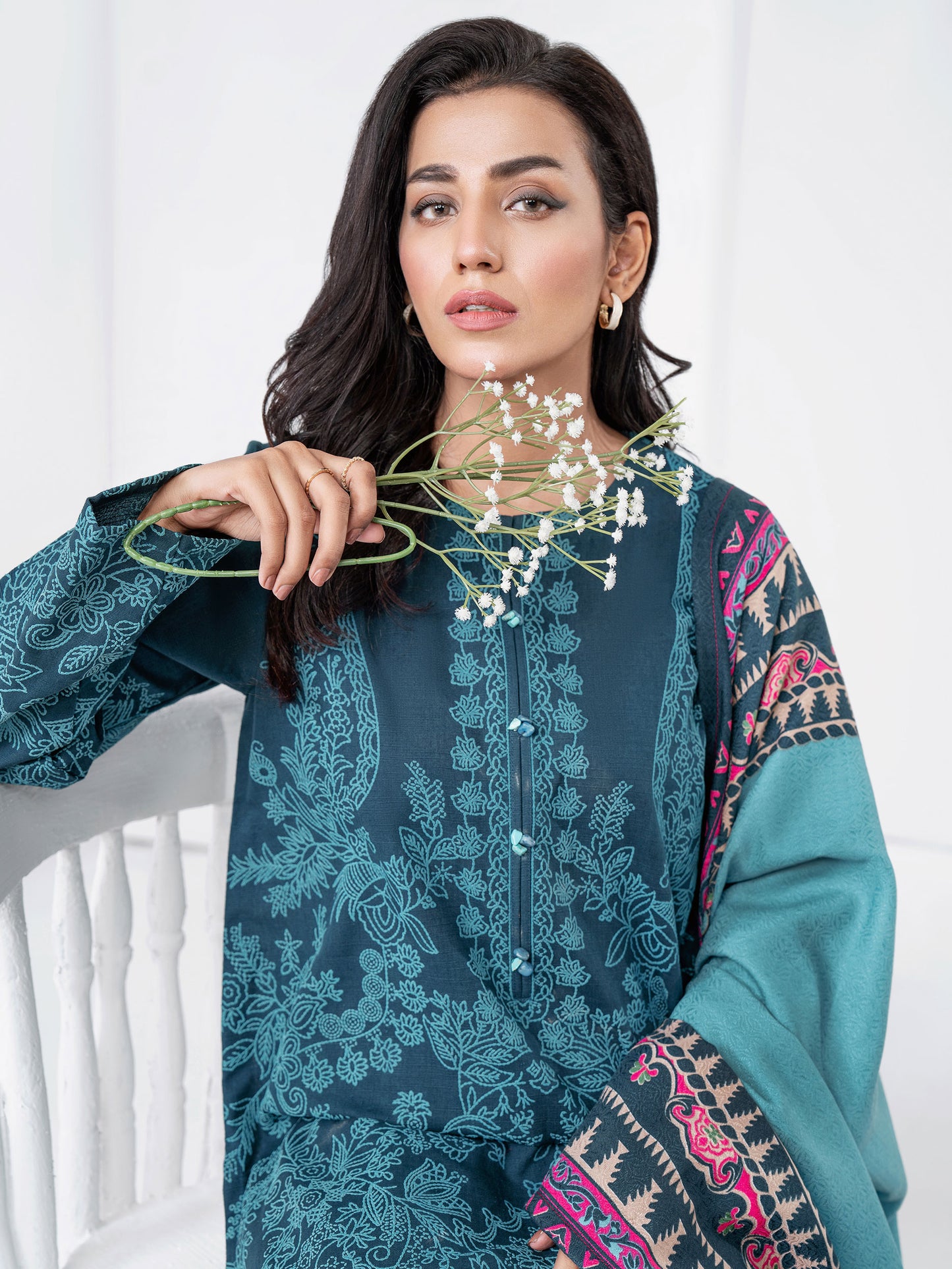 3 Piece khaddar Suit-Emboss Print(Unstitched)