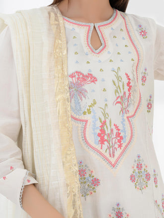 3-piece-lawn-suit-embroidered-(pret)